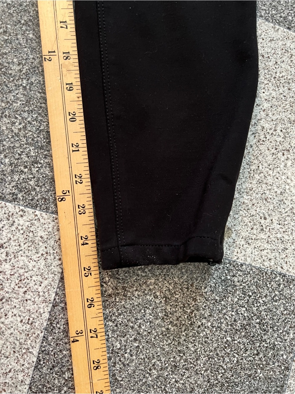 White House Black Market Women's Black Ankle Zip Skinny Pants Size 8R - Picture 4 of 9